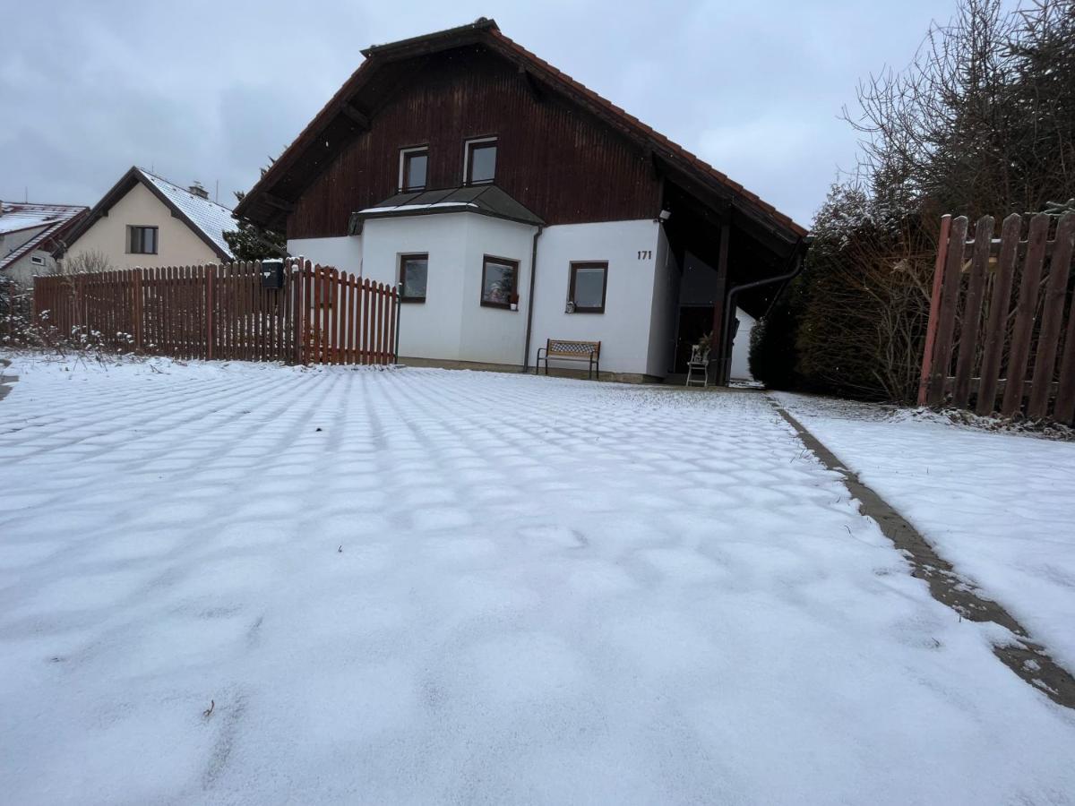 "Stone'S Throw" Krumlov 5 Min By Car, Lipno 15 Min By Car, 2 Bdrooms,Playroom Kajov Ngoại thất bức ảnh