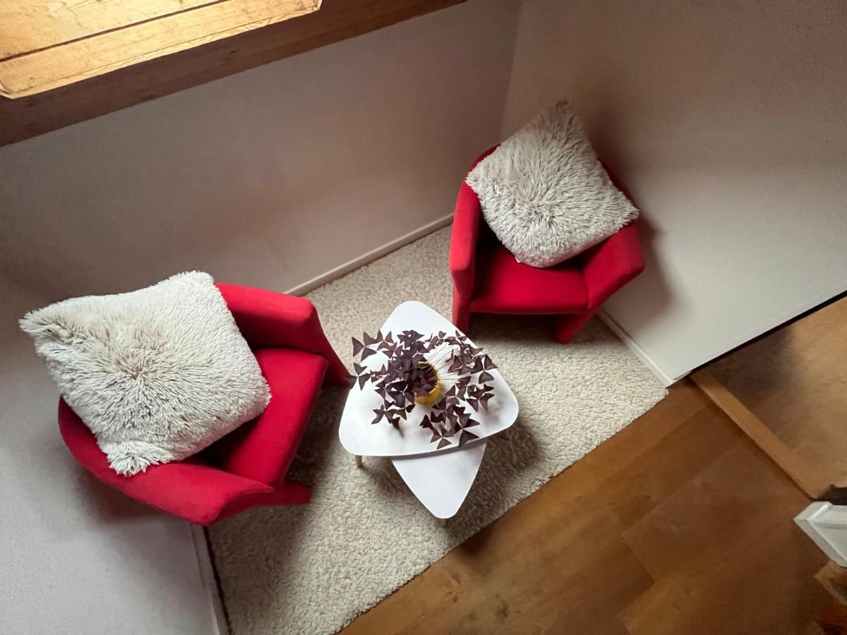 "Stone'S Throw" Krumlov 5 Min By Car, Lipno 15 Min By Car, 2 Bdrooms,Playroom Kajov Ngoại thất bức ảnh